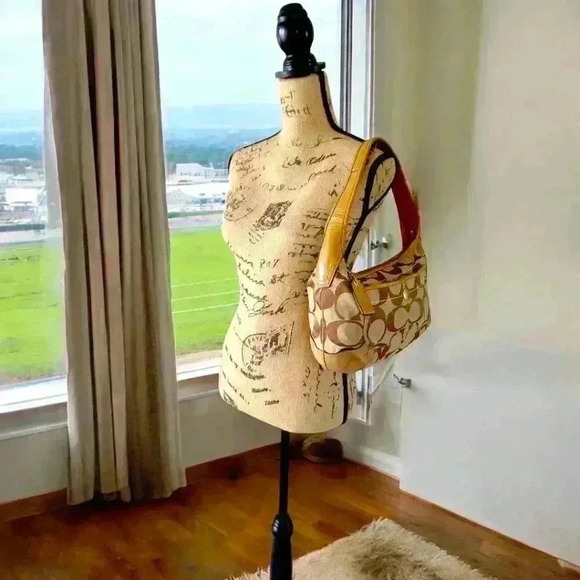 COACH Ergo shoulder Hobo in signature canvas tan/brown - Picture 6 of 14